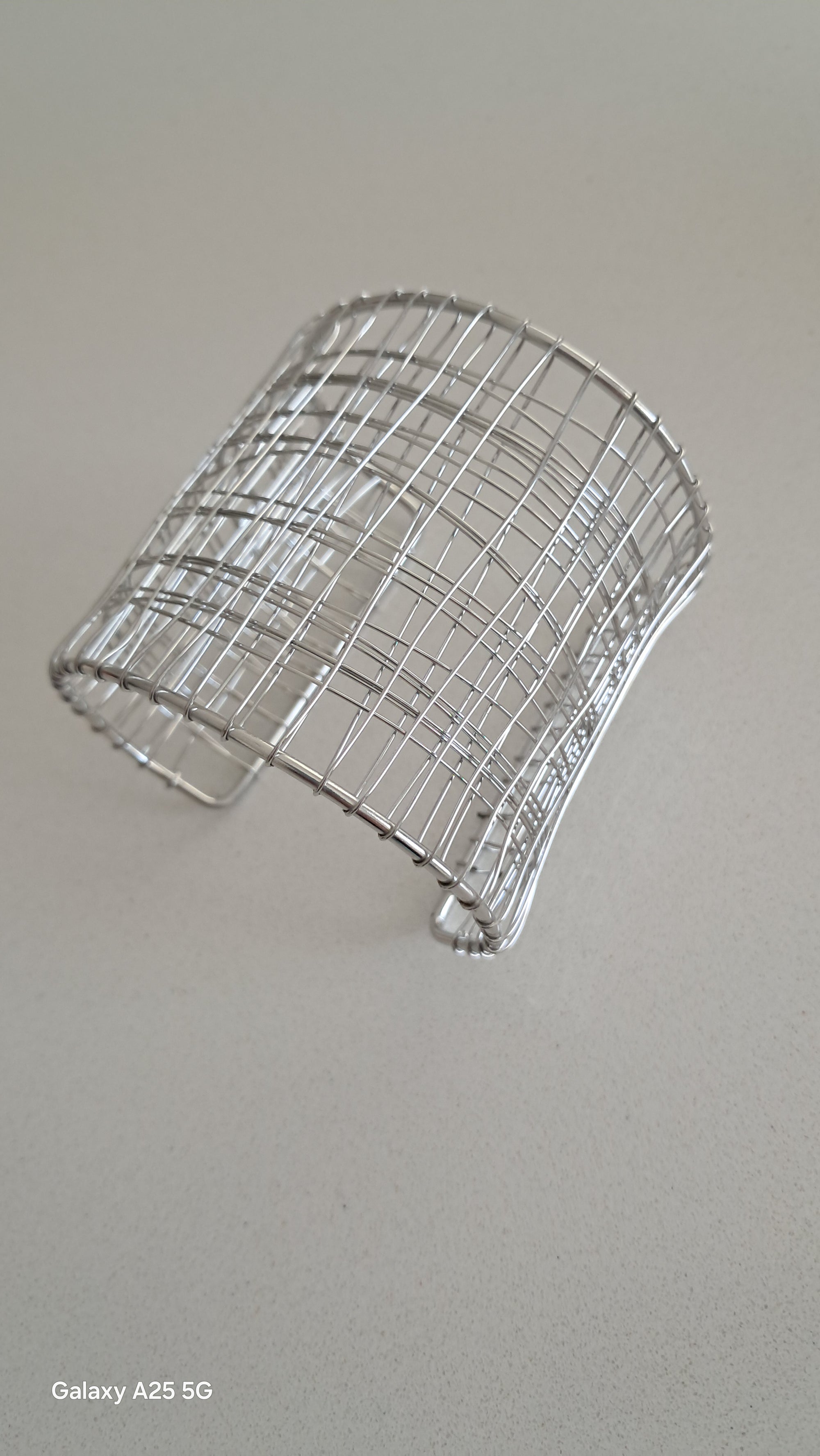 Brazalete de color plata