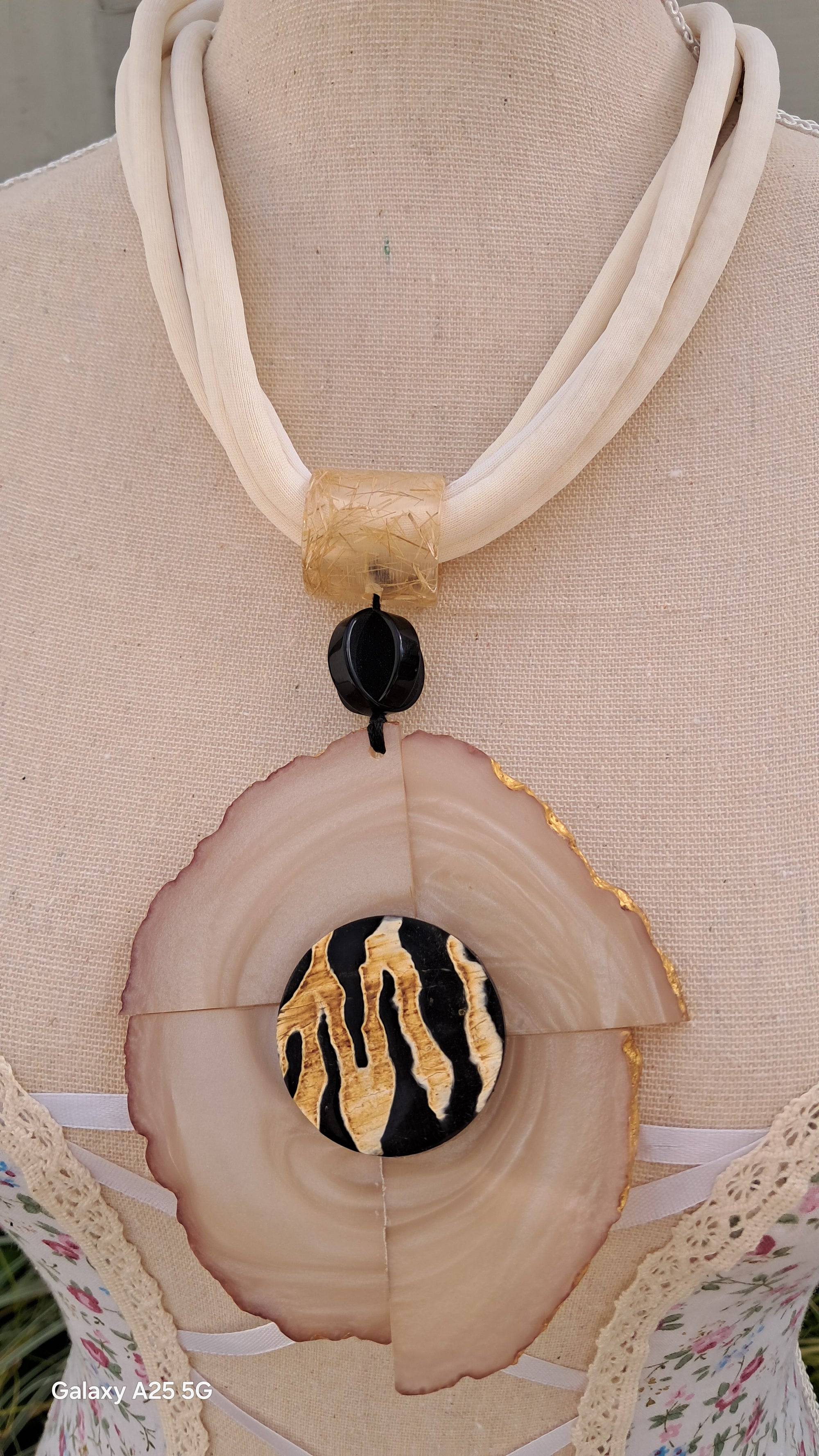 Collar de diseño