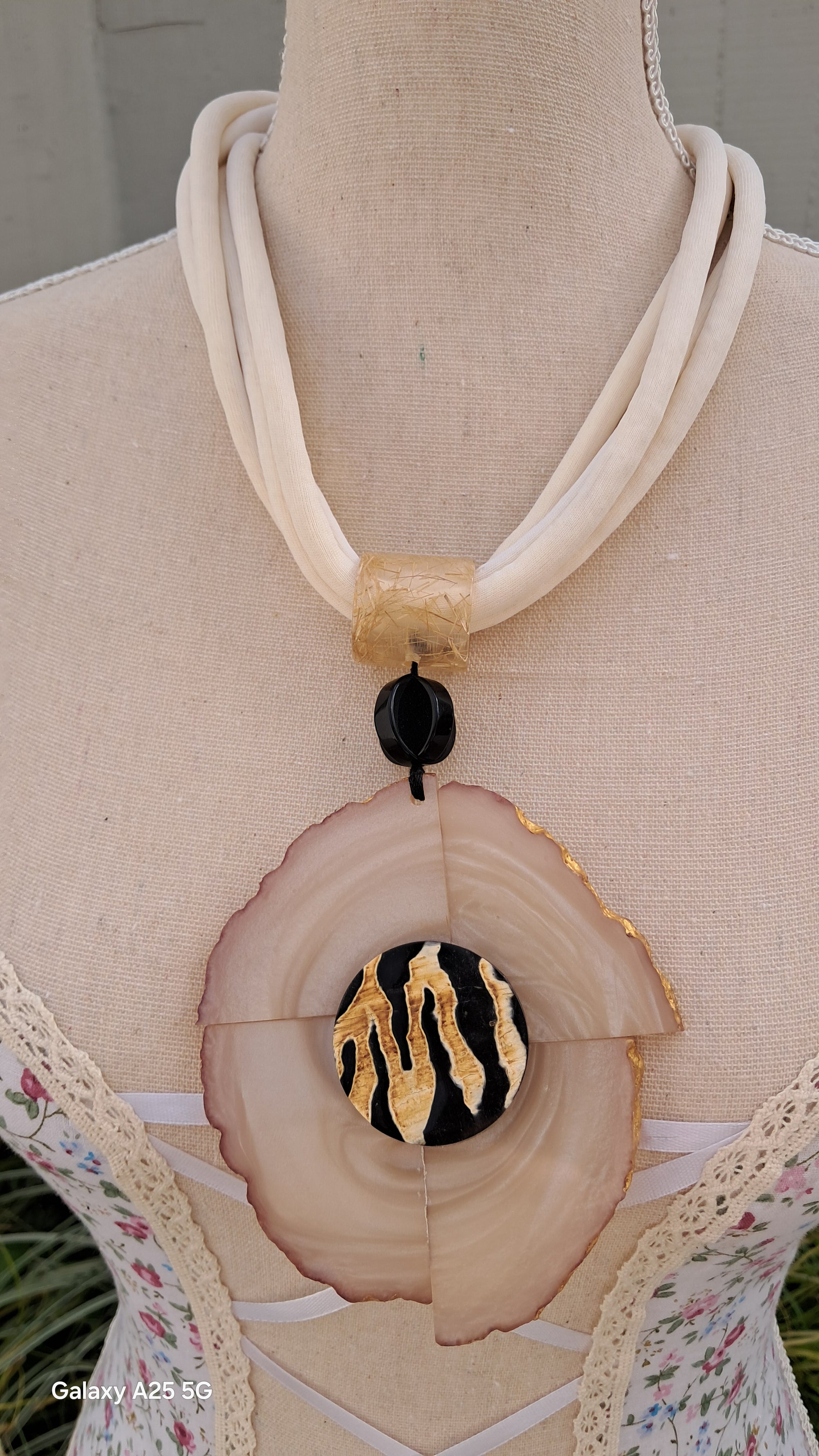 Collar de diseño