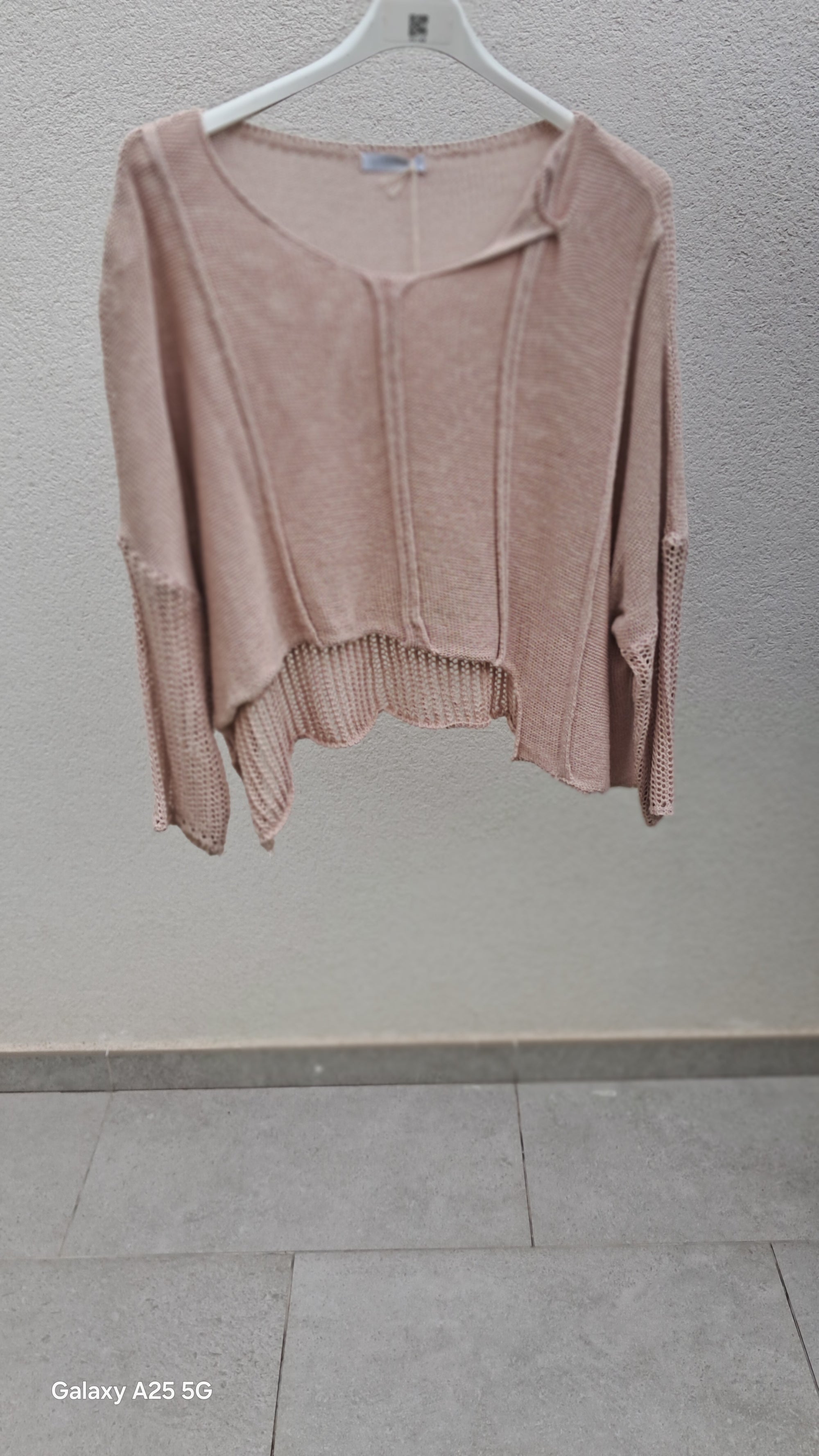 Jersey sobre camisa.