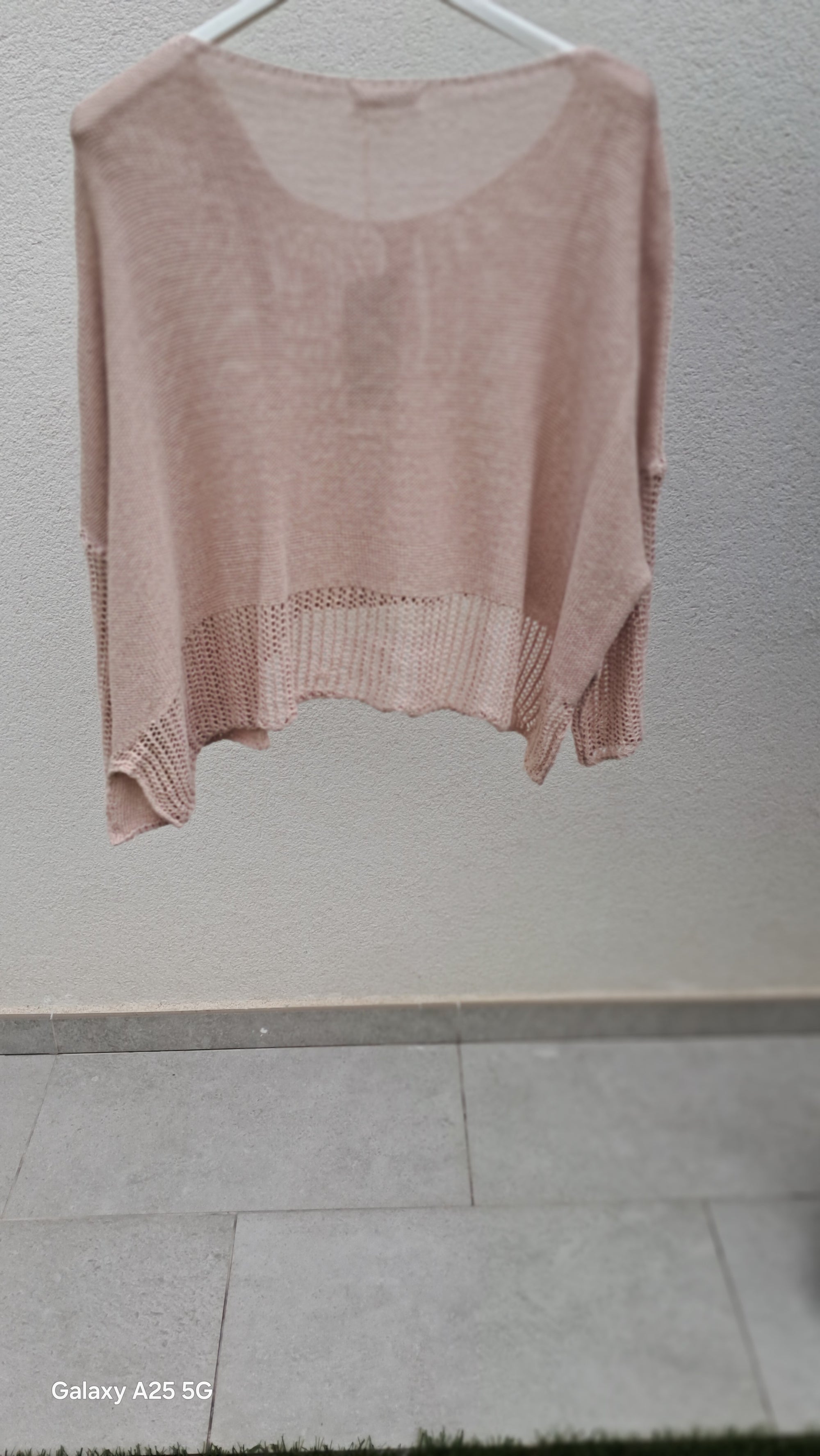 Jersey sobre camisa.