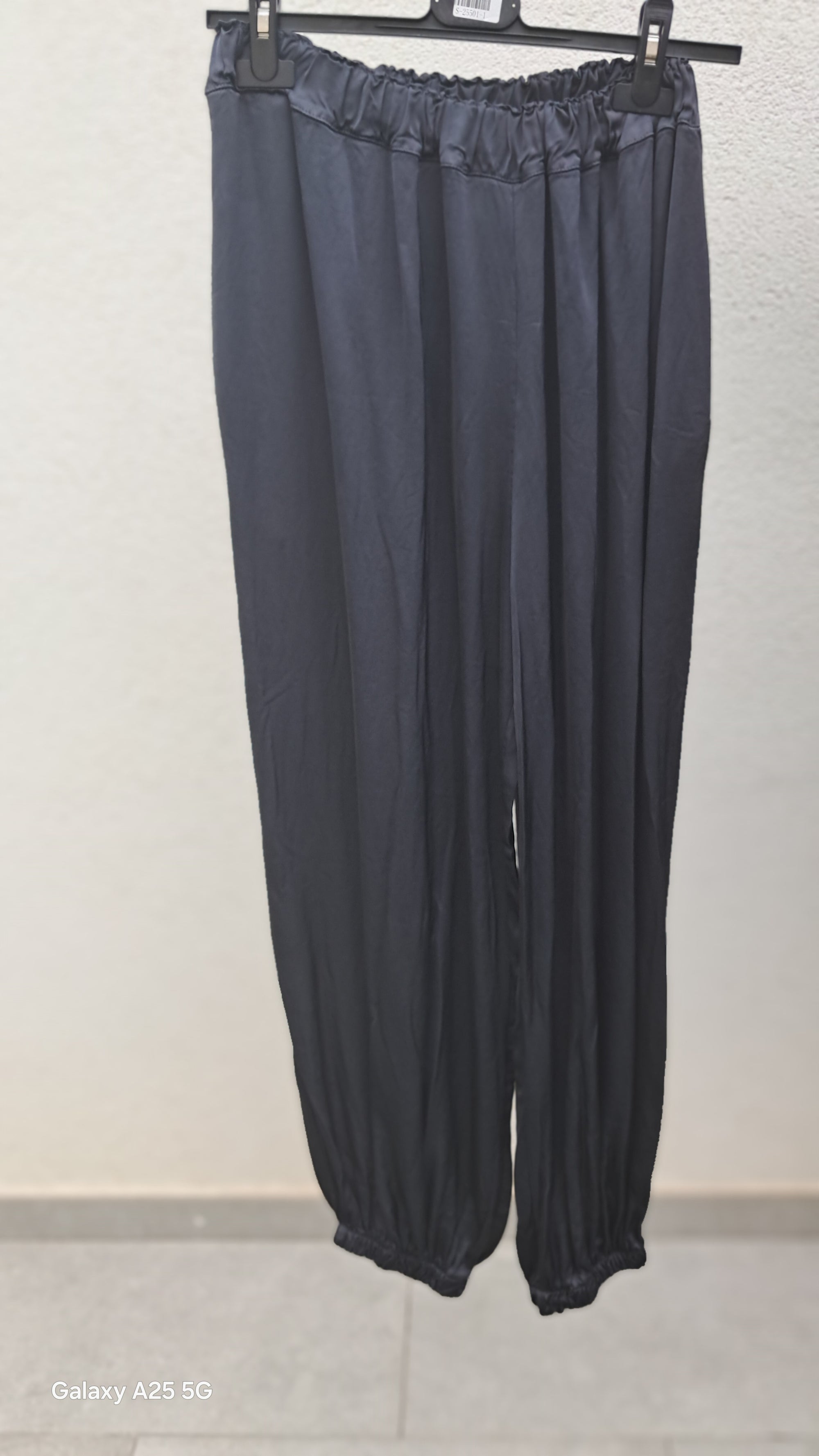 Pantalón Bombacho Liso