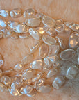 Collar de piedras de rio