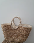 Bolso de mimbre con blonda