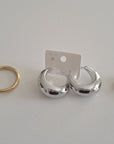 Pendientes de aros diferentes modelos .